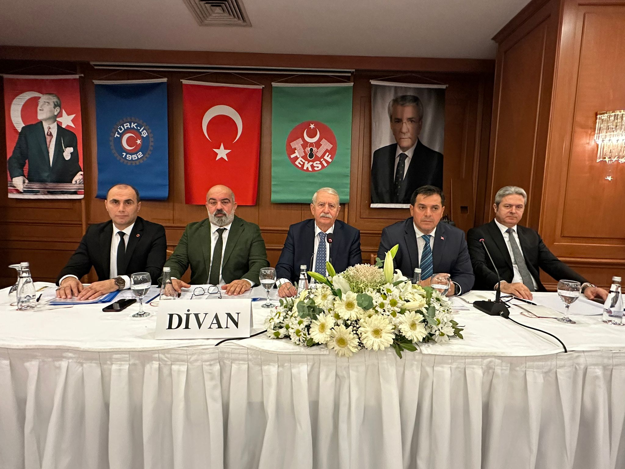 YEDİKULE ŞUBEMİZİN 19. OLAĞAN GENEL KURULU GERÇEKLEŞTİ görseli