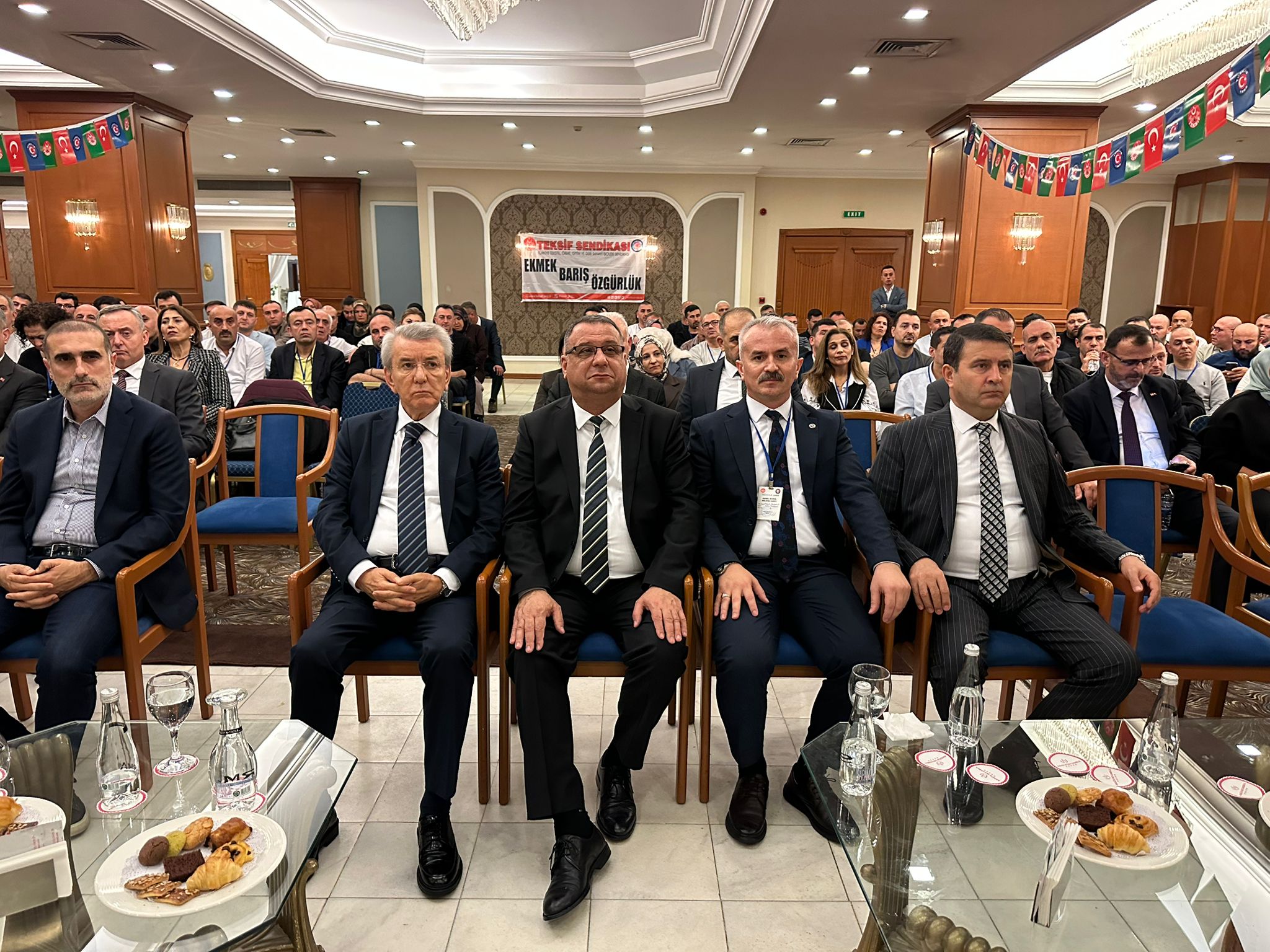 YEDİKULE ŞUBEMİZİN 19. OLAĞAN GENEL KURULU GERÇEKLEŞTİ görseli