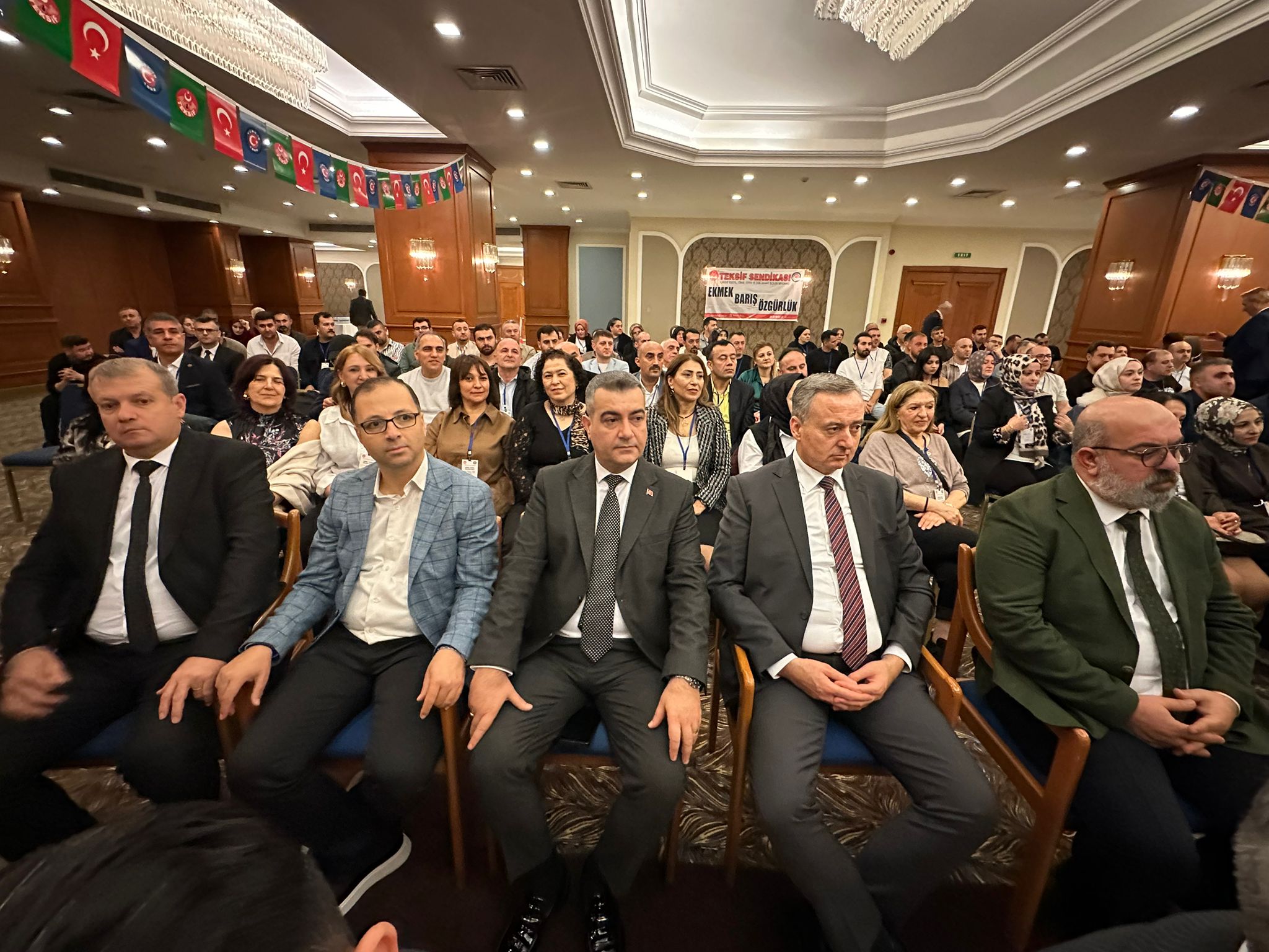 YEDİKULE ŞUBEMİZİN 19. OLAĞAN GENEL KURULU GERÇEKLEŞTİ görseli