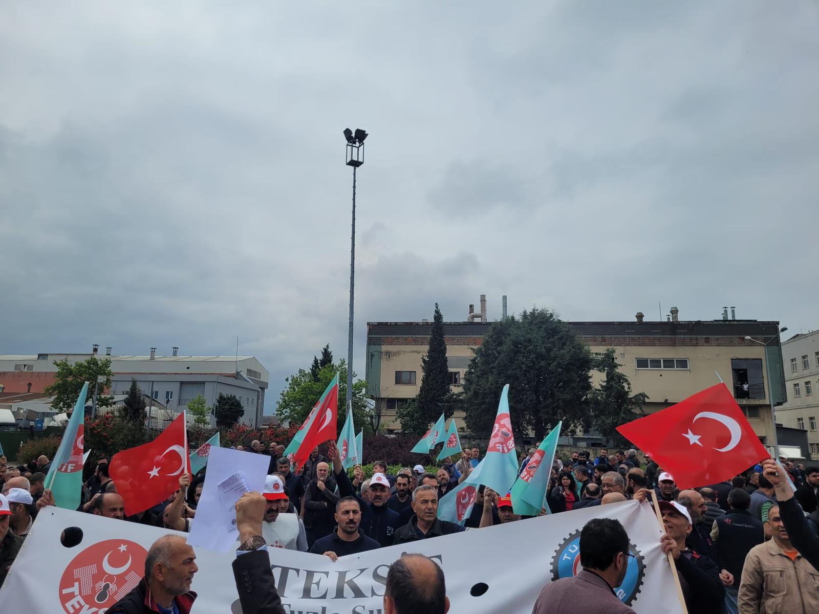 Yaşasın 1 Mayıs Emek ve Dayanışma Günü! görseli