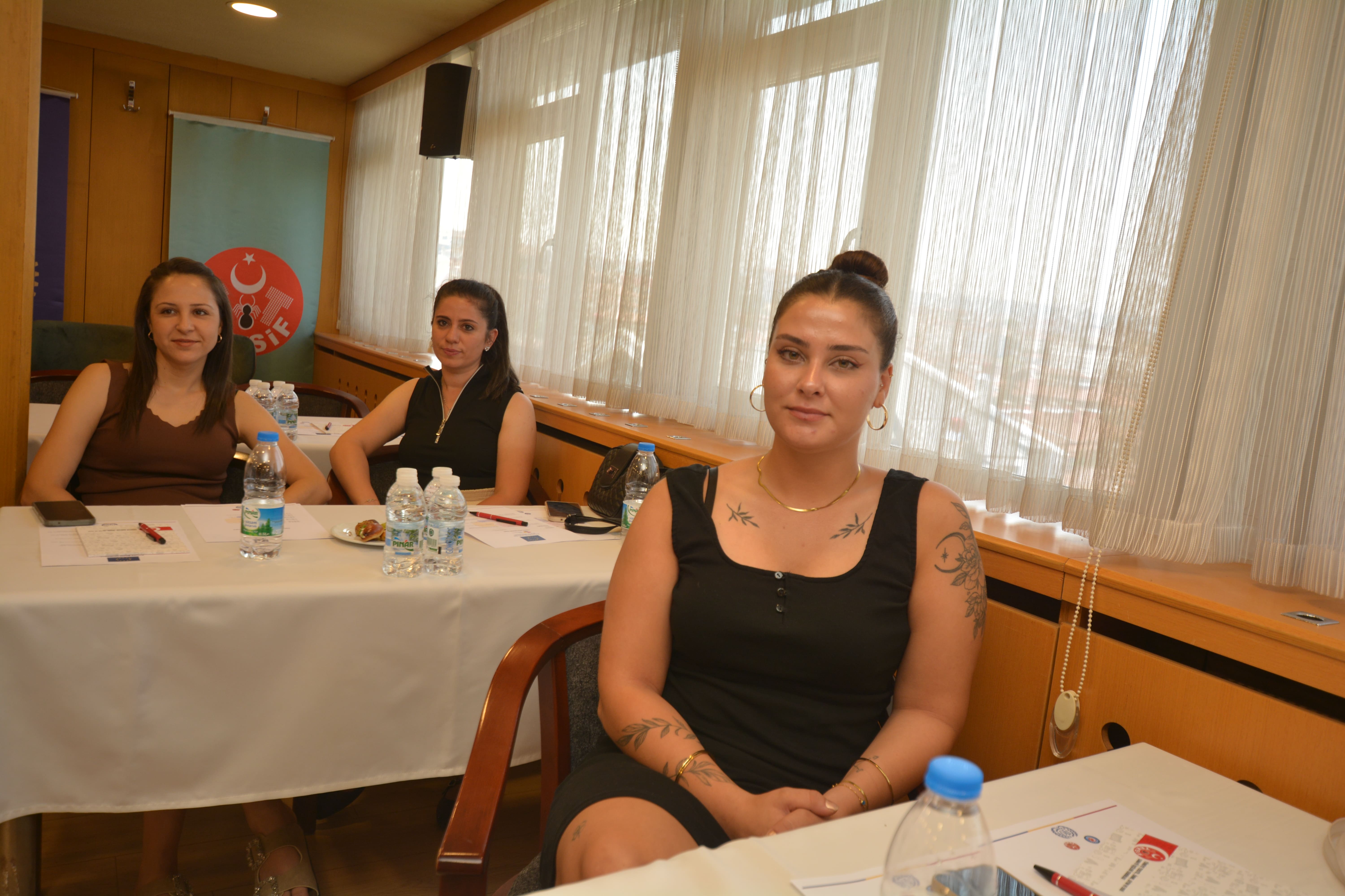 HAKKIMI BİLİYORUM, HAKKIMI SAVUNUYORUM PROJESİ 2. GRUP KADIN EĞİTİMİ GERÇEKLEŞTİ görseli