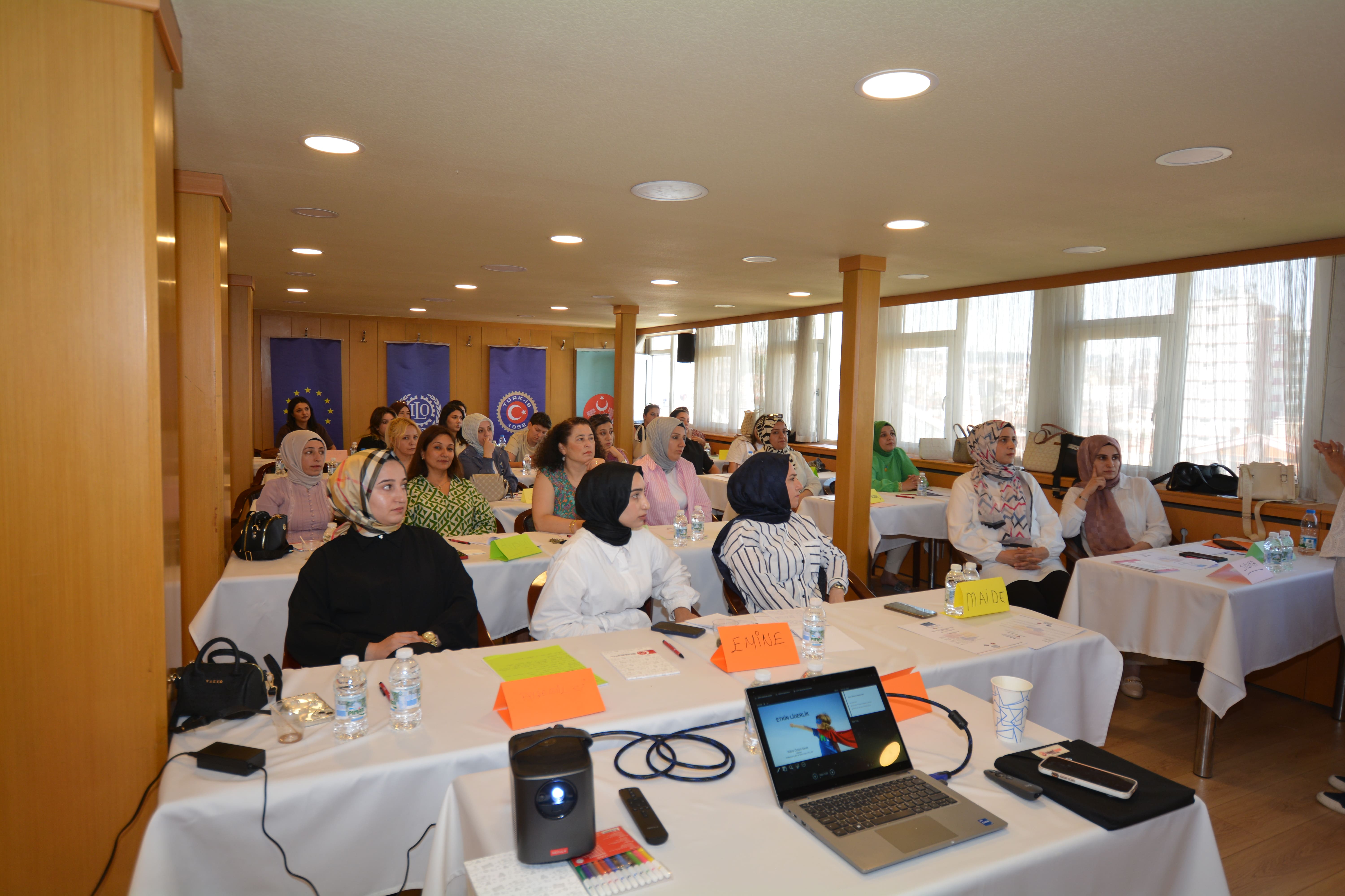 HAKKIMI BİLİYORUM, HAKKIMI SAVUNUYORUM PROJESİ 1. GRUP KADIN EĞİTİMİ GERÇEKLEŞTİ görseli