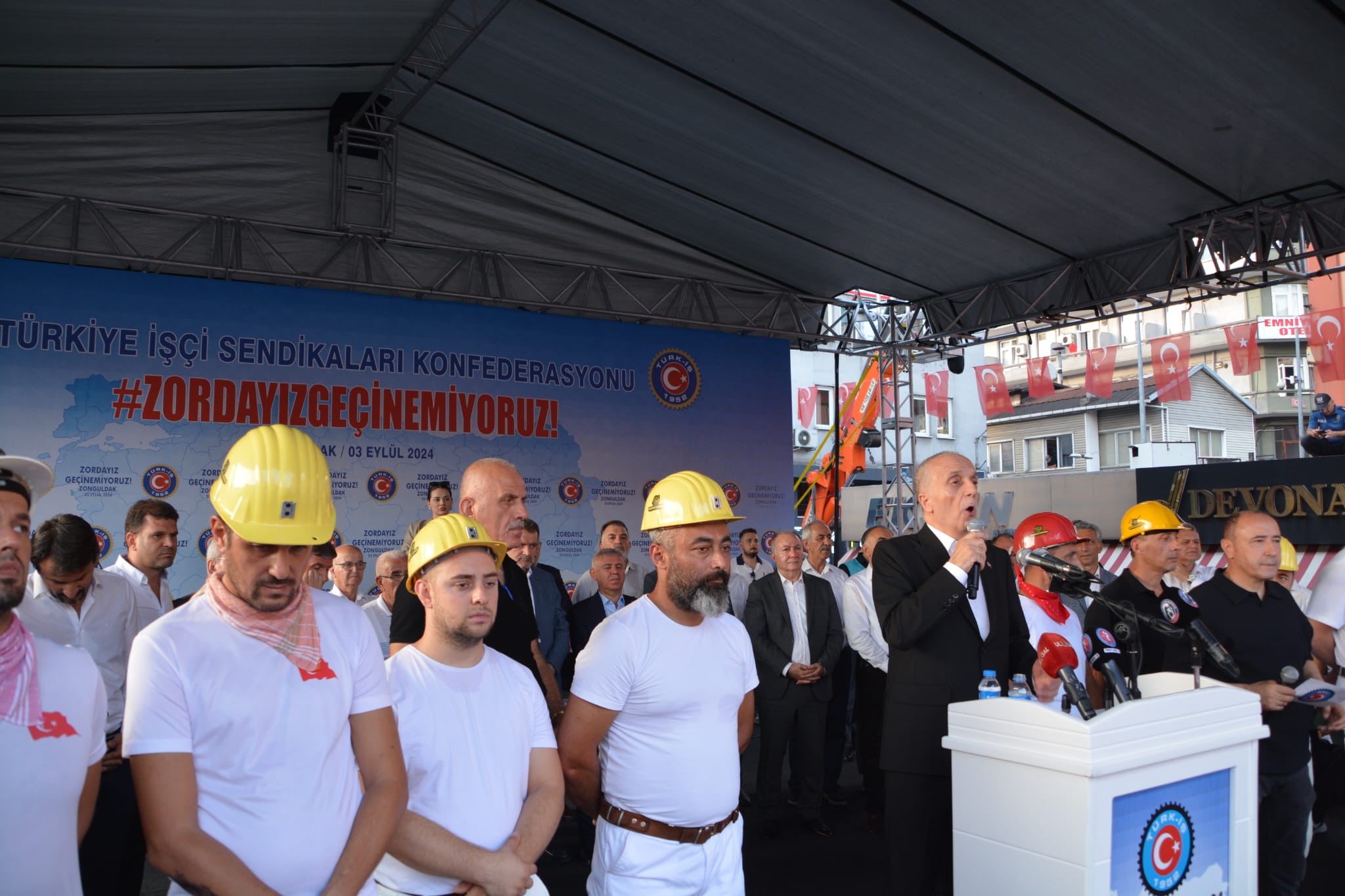 “ZORDAYIZ GEÇİNEMİYORUZ” MİTİNGİ ZONGULDAK'DA GERÇEKLEŞTİRİLDİ görseli
