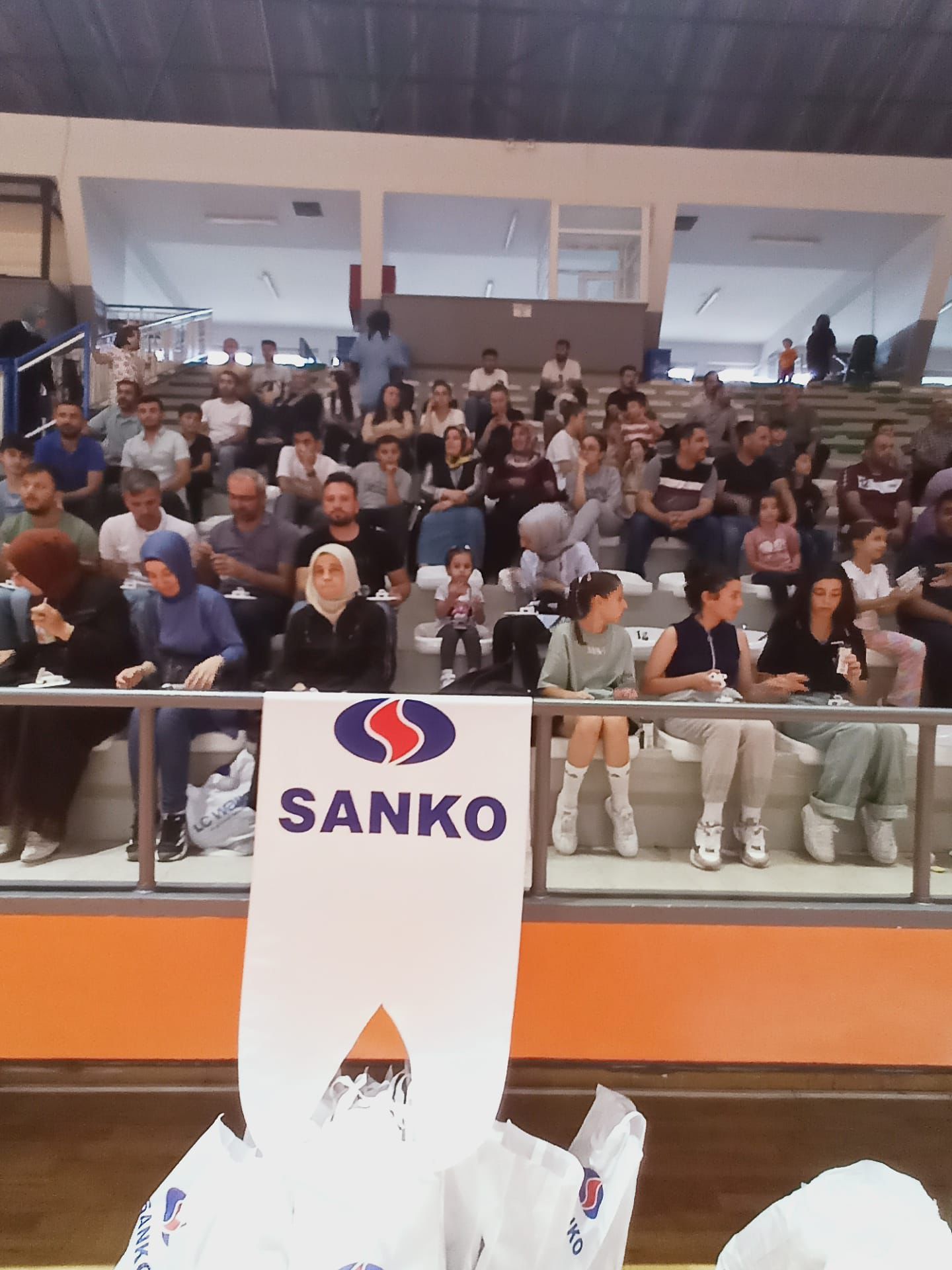 İSKO GELENEKSEL 12. VOLEYBOL TURNUVASI FİNALİ OYNANDI görseli