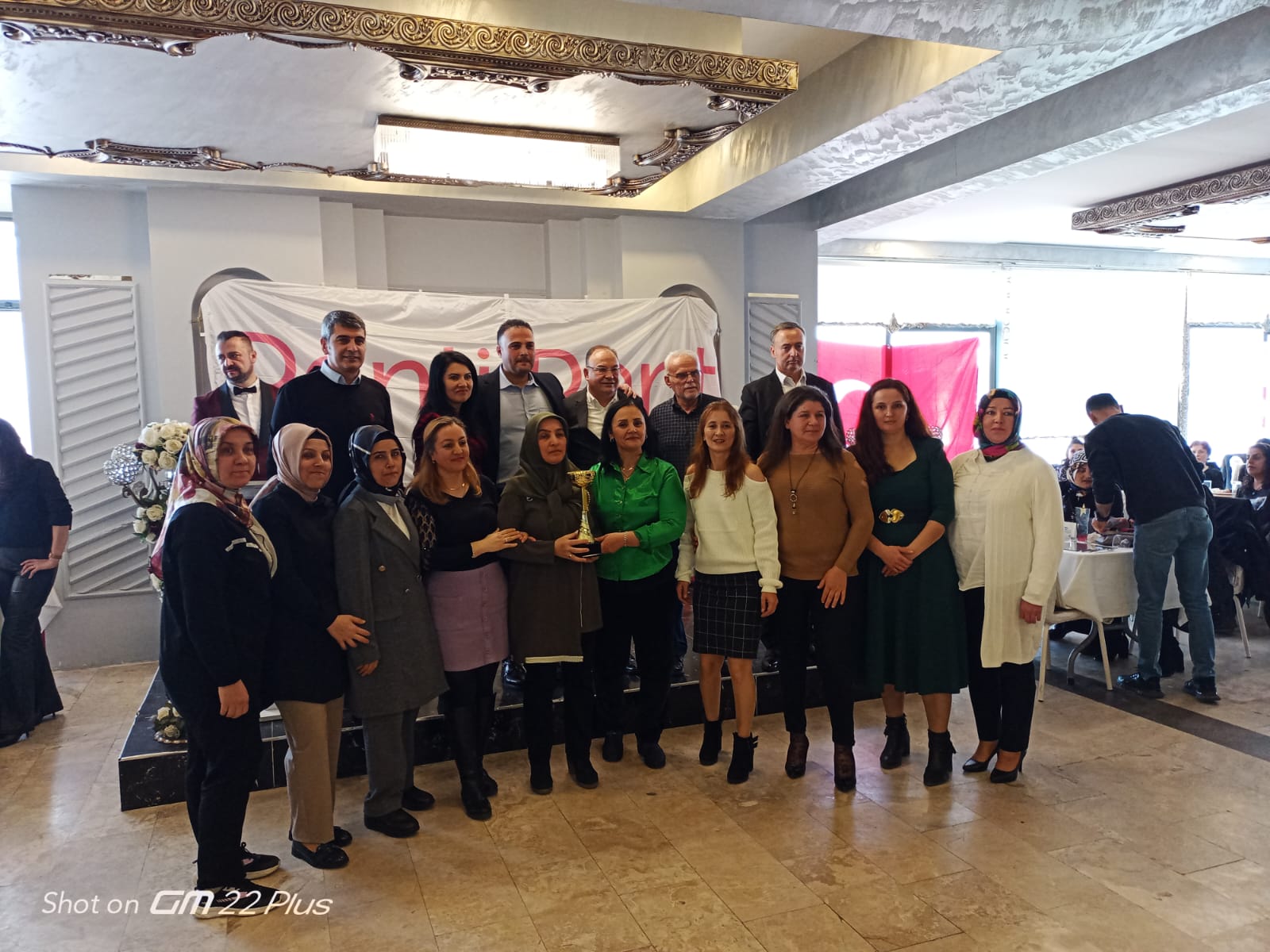 PENTİ ÇORAP’TA KIDEM ÖDÜLLERİ VE YILBAŞI YEMEĞİ EĞLENCESİ görseli