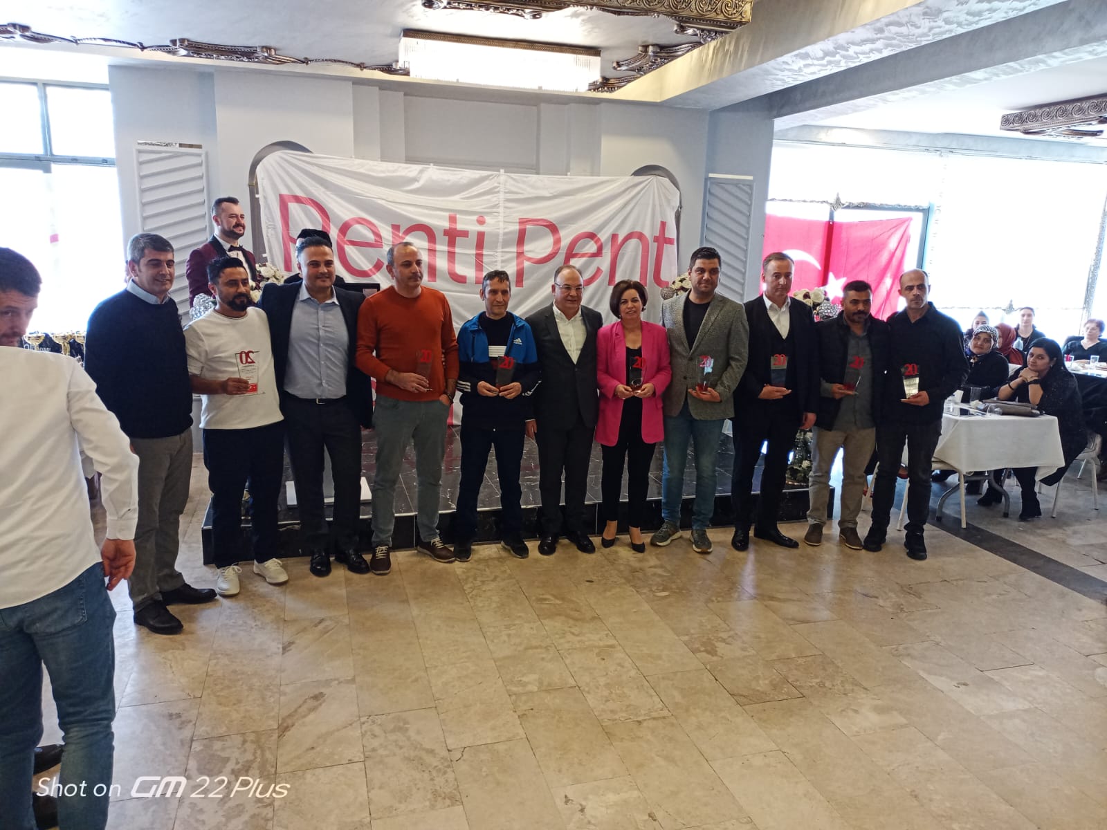 PENTİ ÇORAP’TA KIDEM ÖDÜLLERİ VE YILBAŞI YEMEĞİ EĞLENCESİ görseli