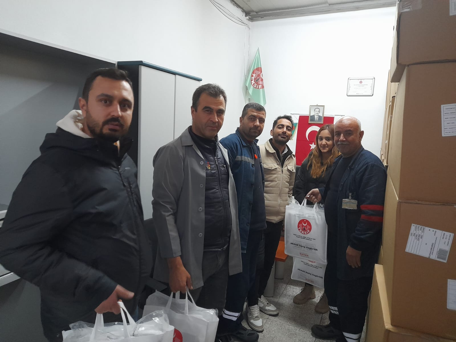 YILBAŞI HEDİYESİ DAĞITIMINI GERÇEKLEŞTİRİYORUZ görseli