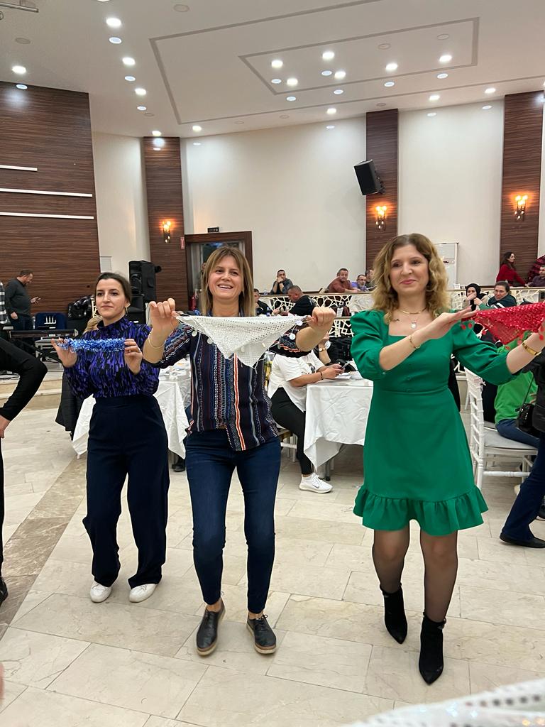 Erak Giyim Yılbaşı Yemeği Eğlencesi görseli