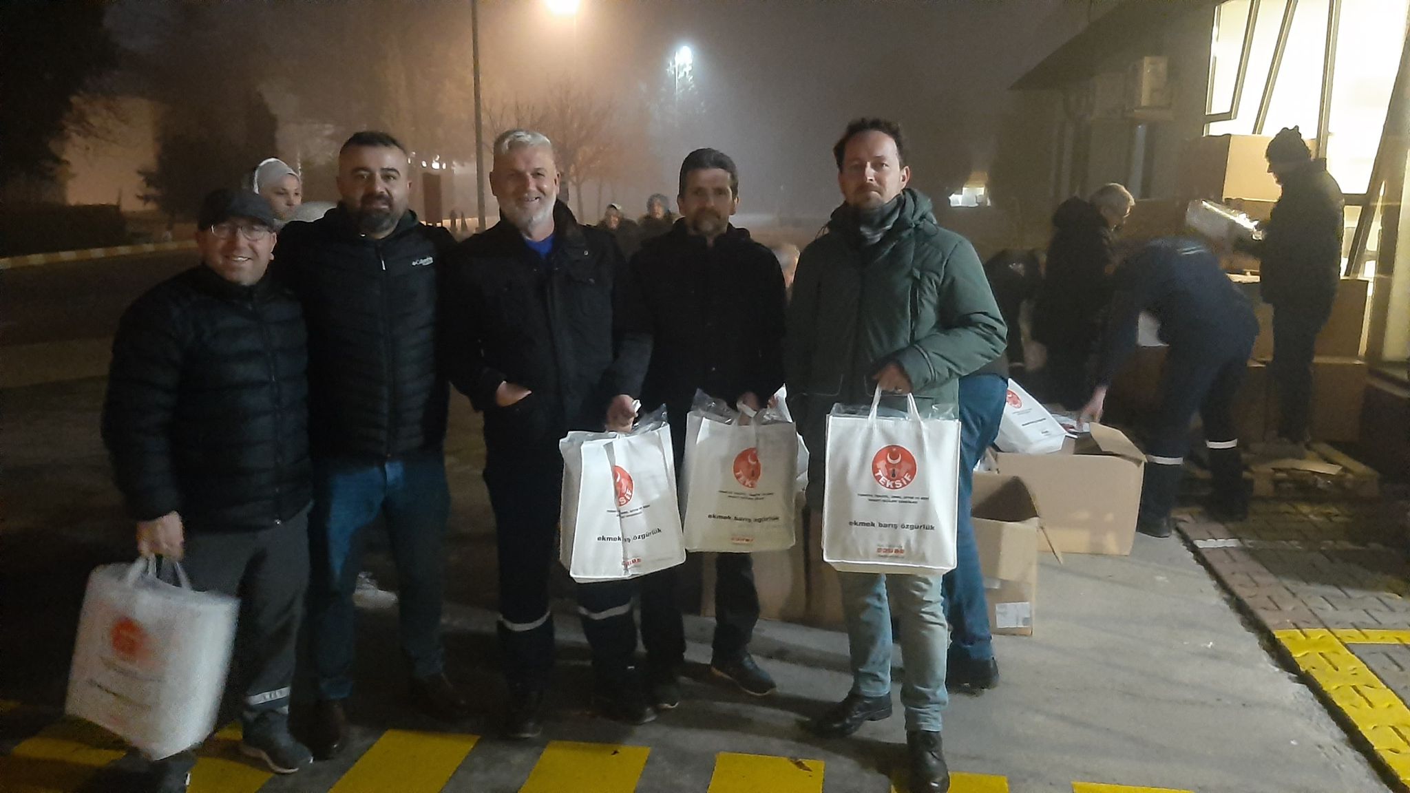 YILBAŞI HEDİYESİ DAĞITIMINI GERÇEKLEŞTİRMEYE BAŞLADIK görseli