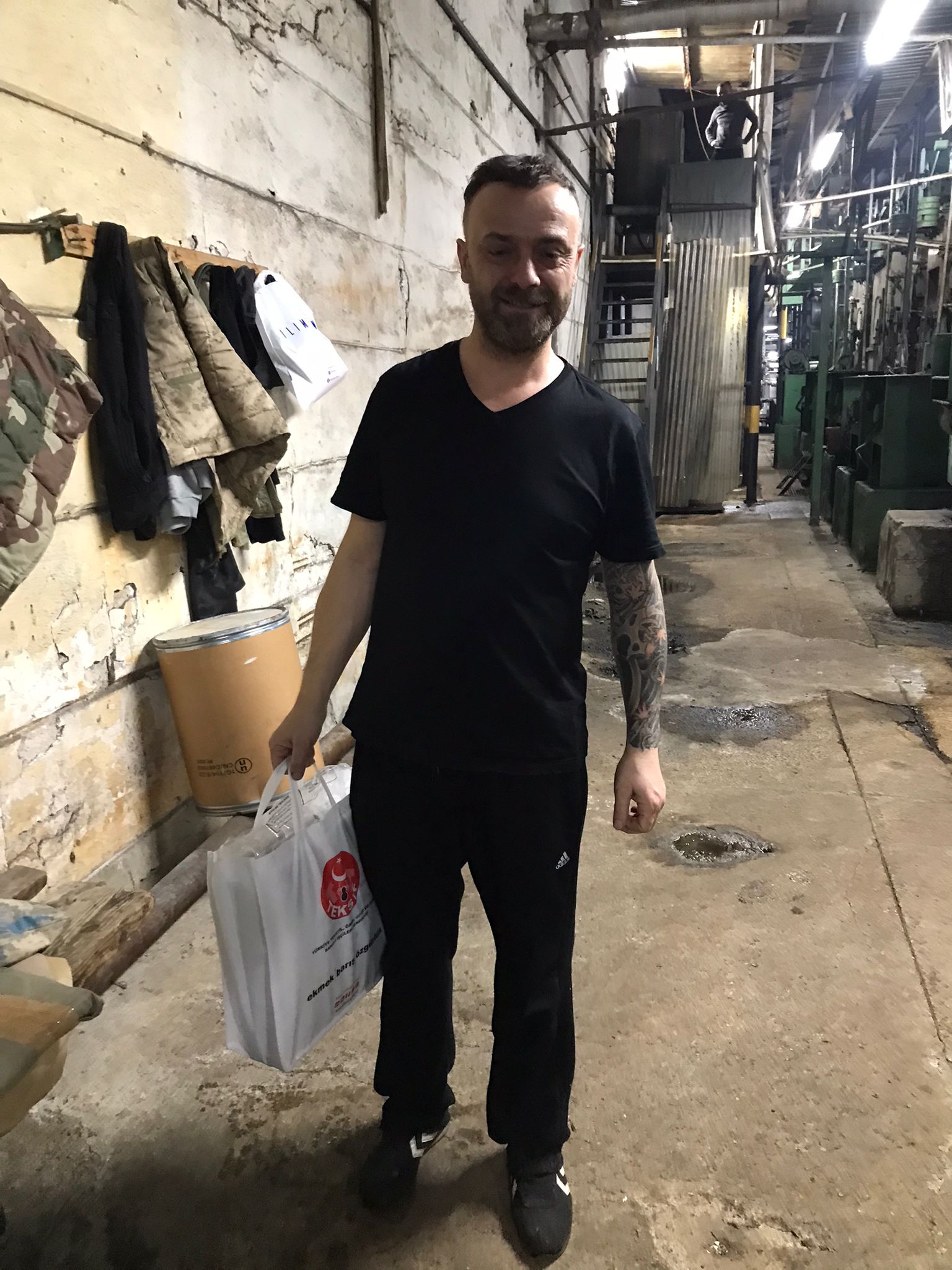 YILBAŞI HEDİYESİ DAĞITIMINI GERÇEKLEŞTİRMEYE BAŞLADIK görseli