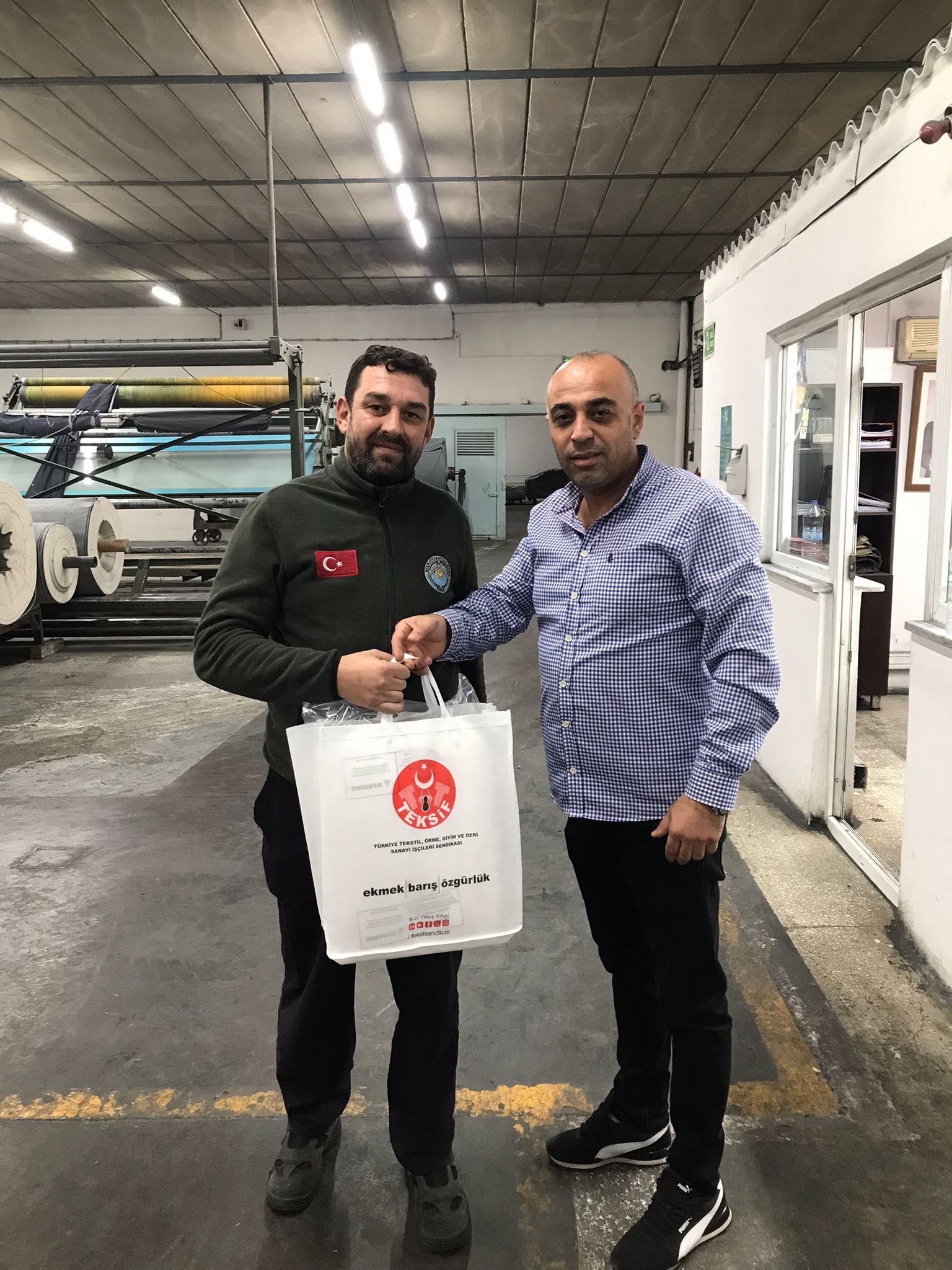 YILBAŞI HEDİYESİ DAĞITIMINI GERÇEKLEŞTİRMEYE BAŞLADIK görseli