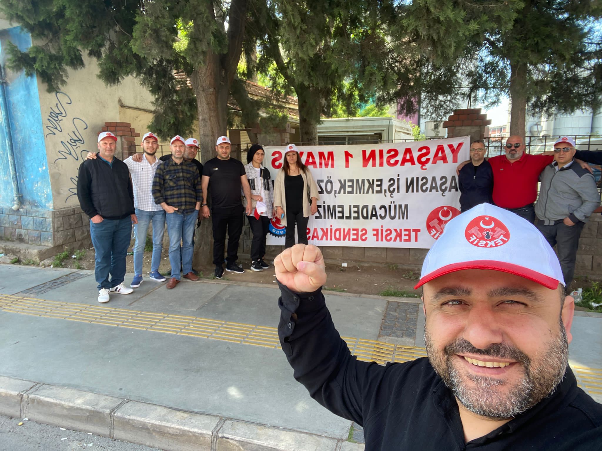 1 Mayıs İzmir görseli