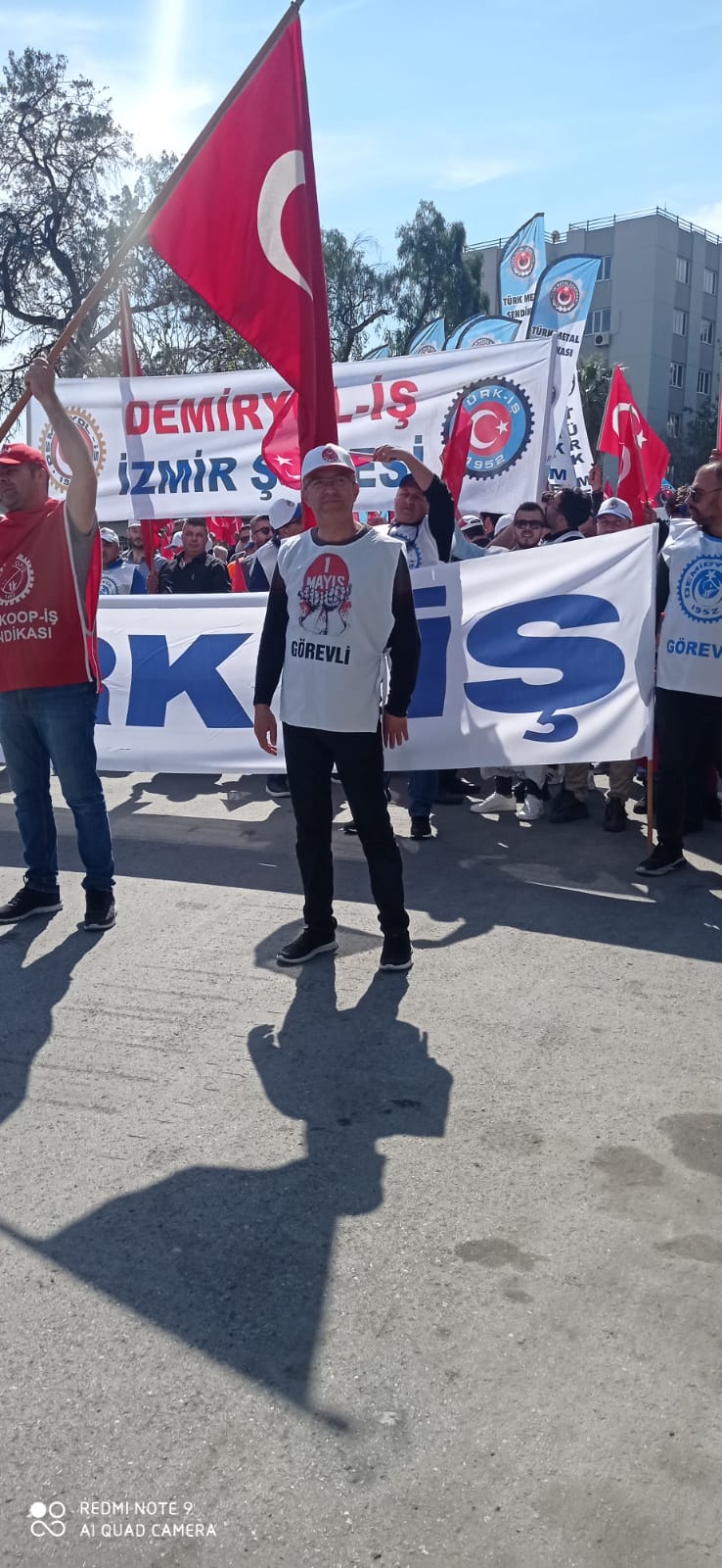 1 Mayıs İzmir görseli