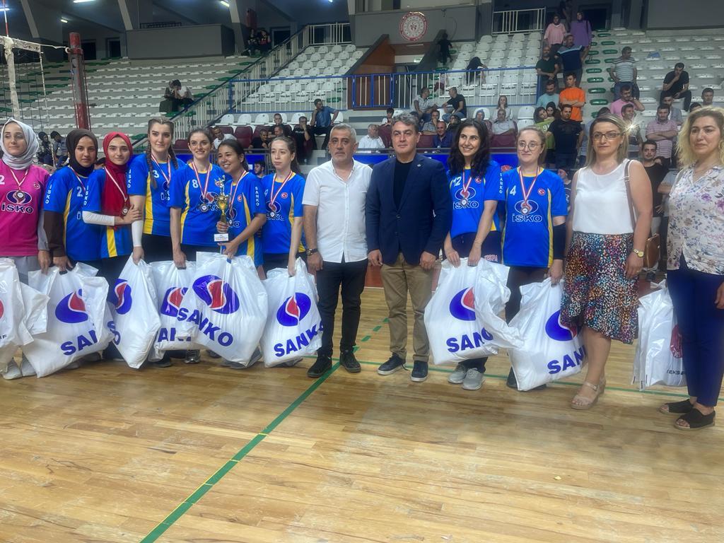 Geleneksel İSKO Voleybol Turnuvası Gerçekleşti görseli