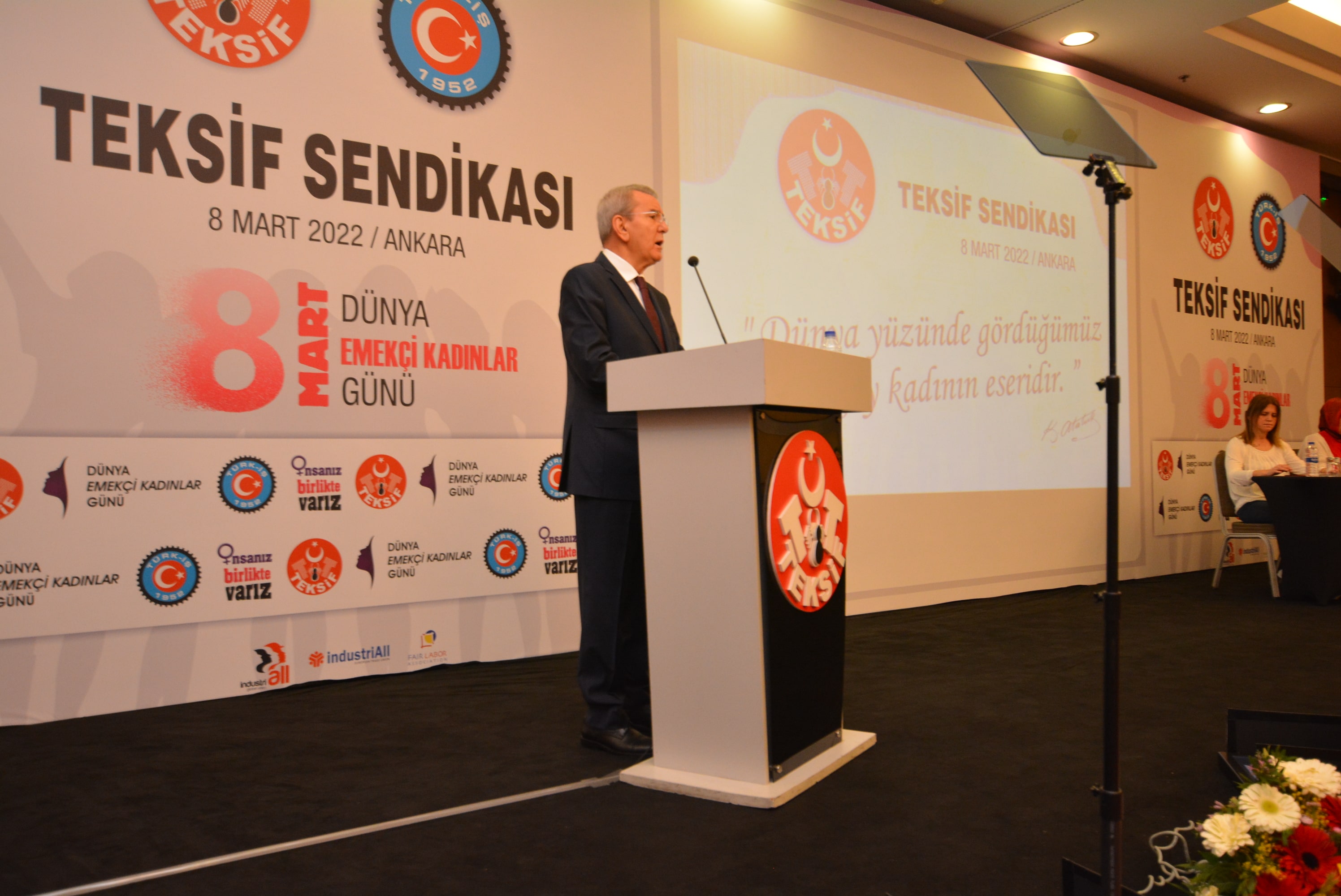 8 MART KADIN İŞÇİLER KURULTAYI GERÇEKLEŞTİ görseli