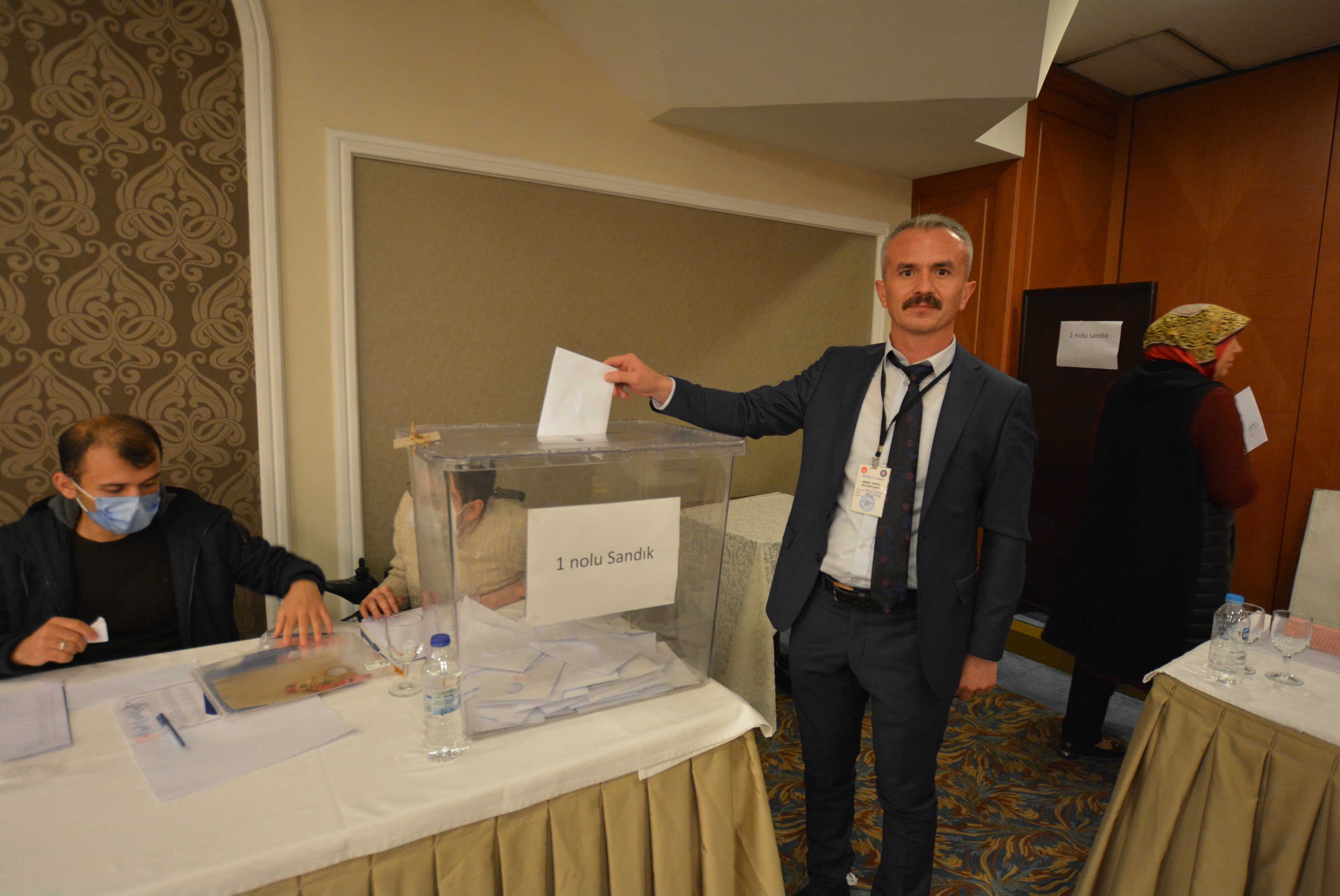 YEDİKULE ŞUBEMİZİN 18. OLAĞAN GENEL KURULU GERÇEKLEŞTİ görseli