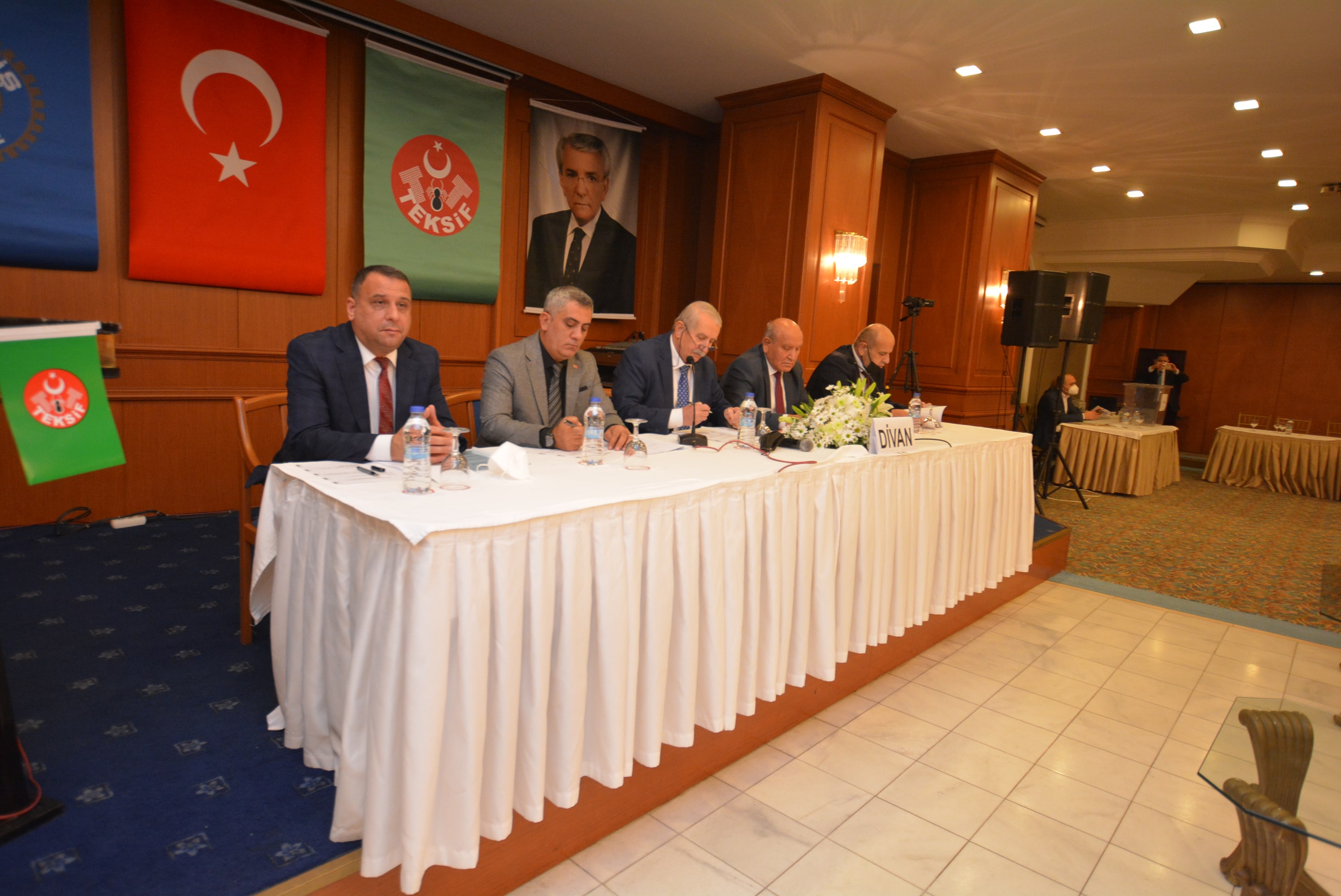 YEDİKULE ŞUBEMİZİN 18. OLAĞAN GENEL KURULU GERÇEKLEŞTİ görseli