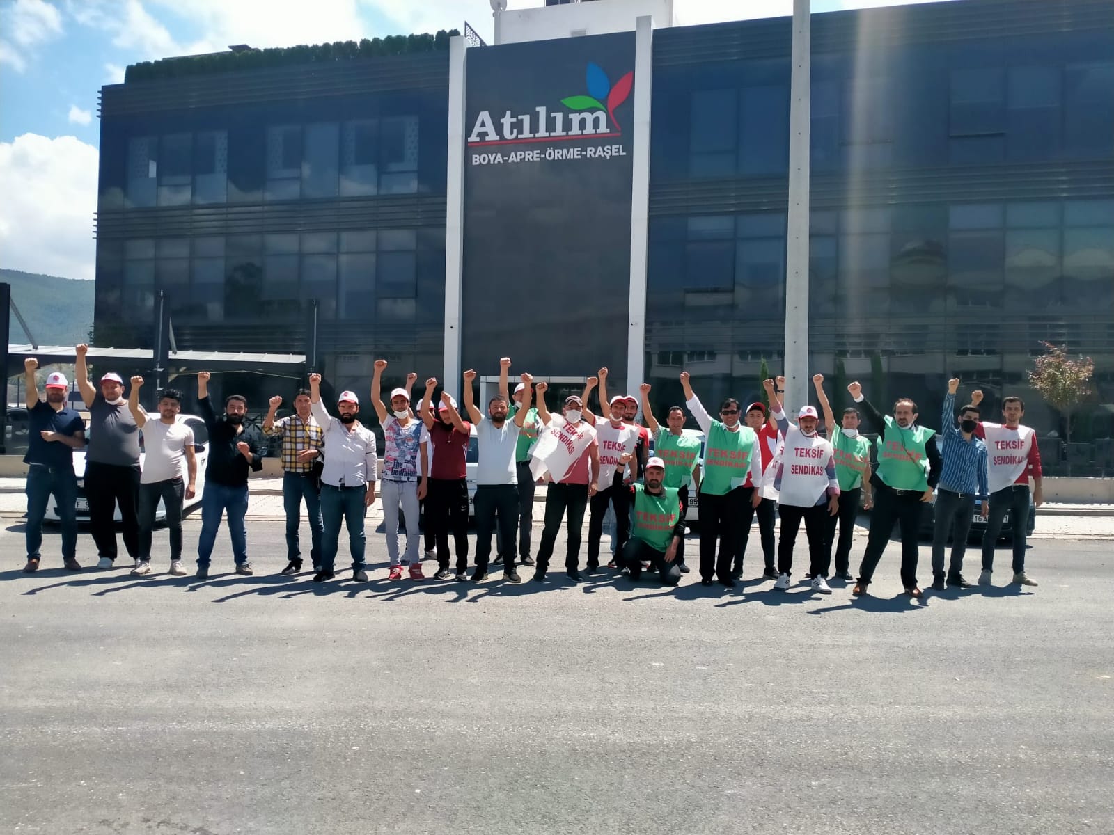 Atılım Desen Apre Boya Tekstil'de Hak Mücadelemiz Sürüyor… görseli