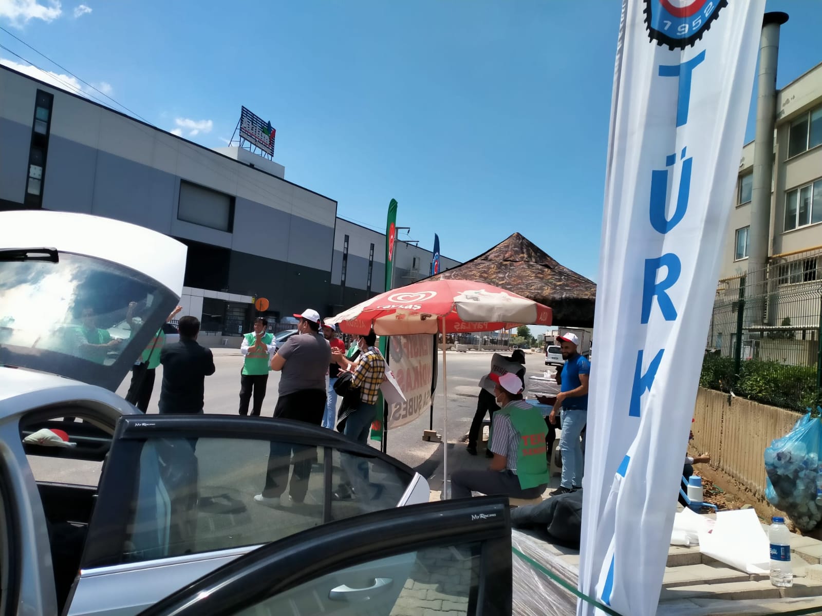 Atılım Desen Apre Boya Tekstil'de Hak Mücadelemiz Sürüyor… görseli