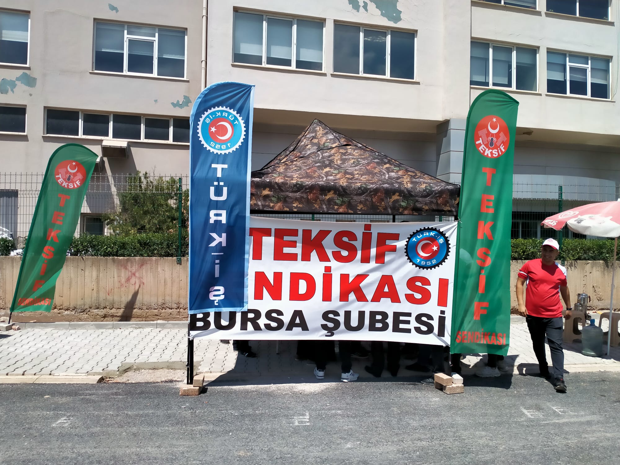 Atılım Desen Apre Boya Tekstil'de Hak Mücadelemiz Sürüyor… görseli