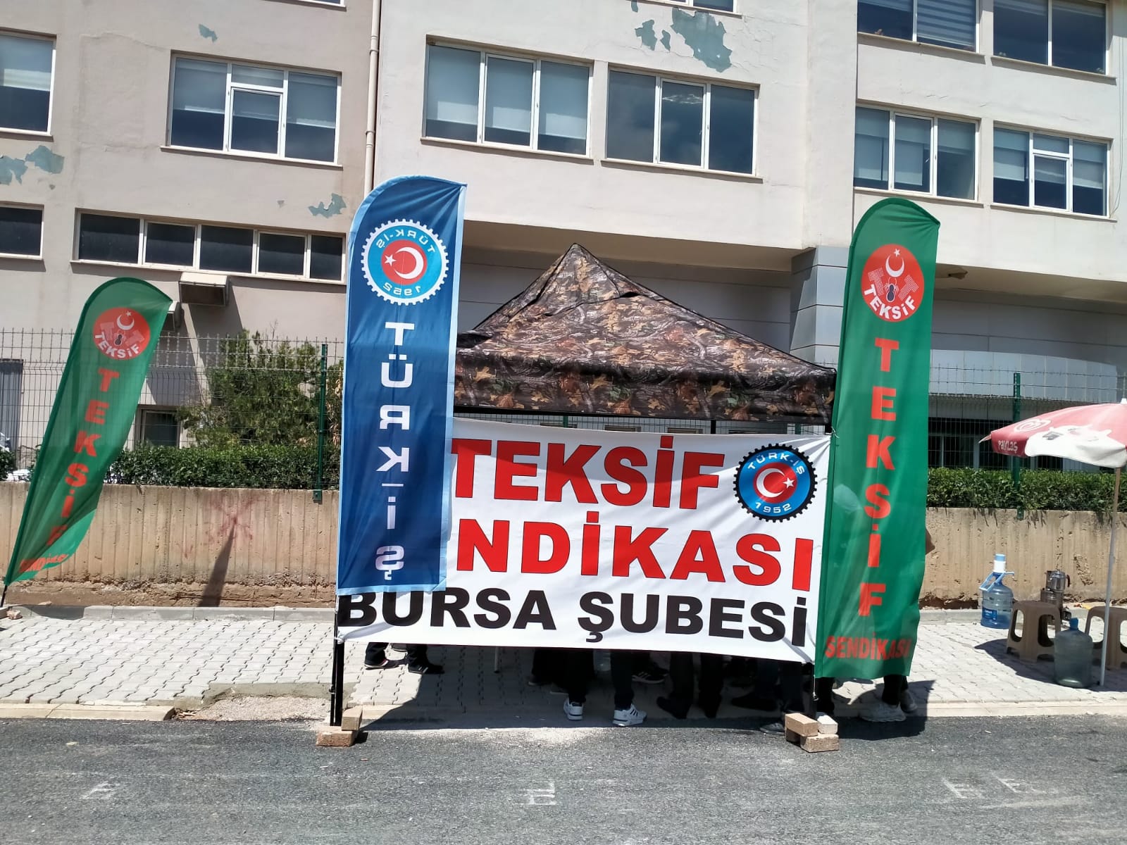 Atılım Desen Apre Boya Tekstil'de Hak Mücadelemiz Sürüyor… görseli