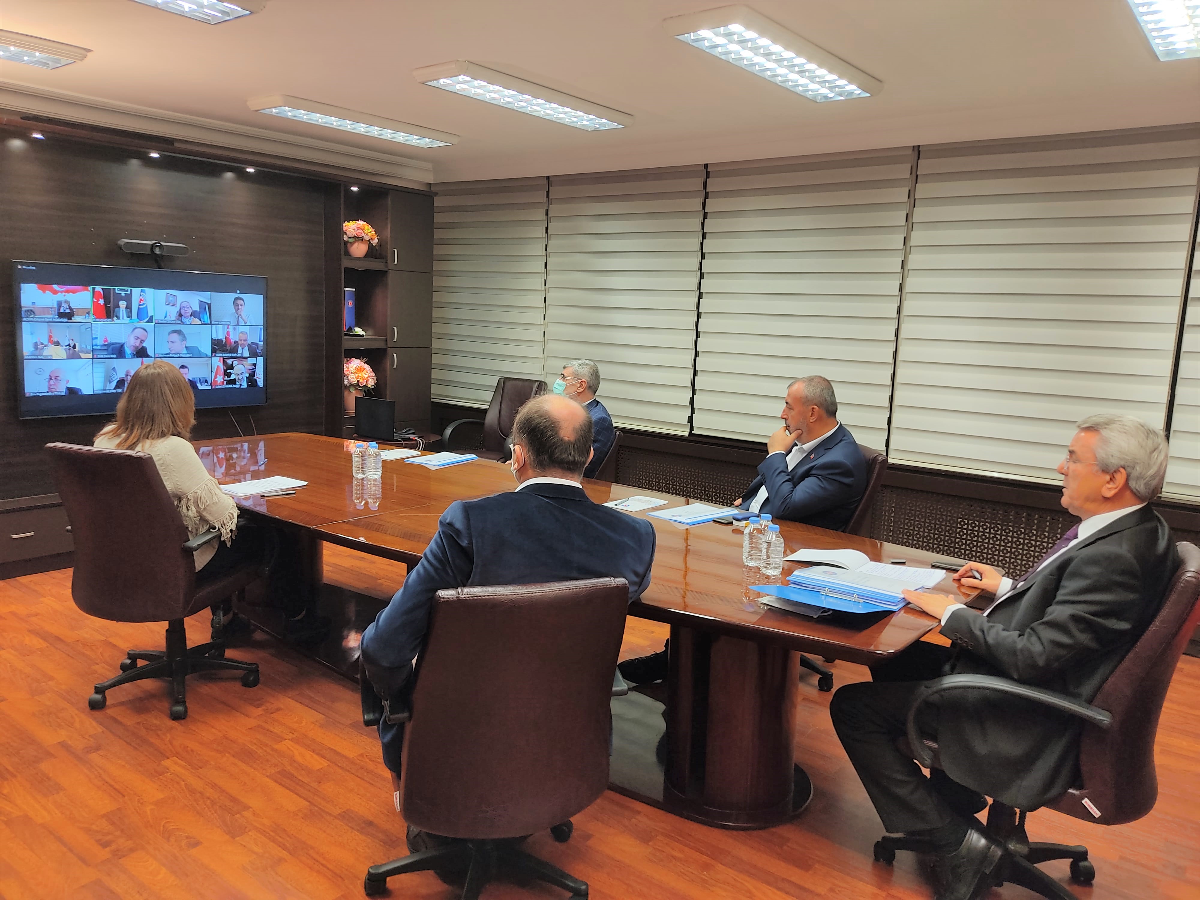 ASGARİ ÜCRET TESPİT KOMİSYONU 2. TOPLANTISINI GERÇEKLEŞTİRDİ görseli