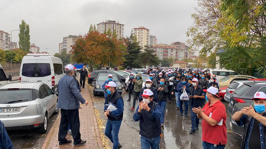 Torba Kanun Teklifine Karşı Alkışlı Protesto görseli