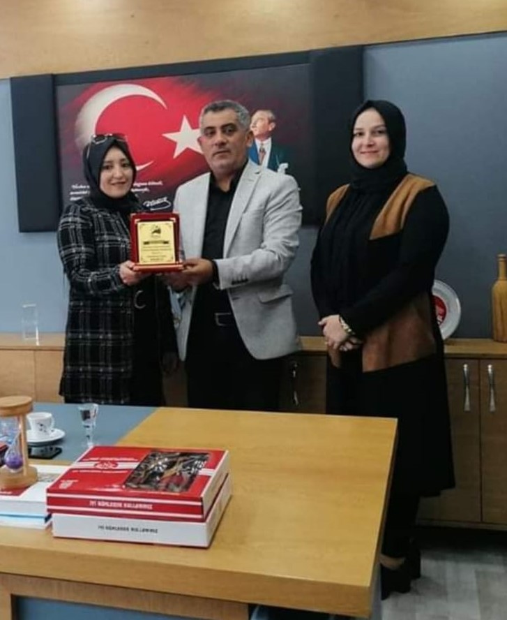 İnegöl Şube Başkanımız Selçuk Bozkaya Kadına Moral ve Destek Şöleni'ne katıldı. görseli