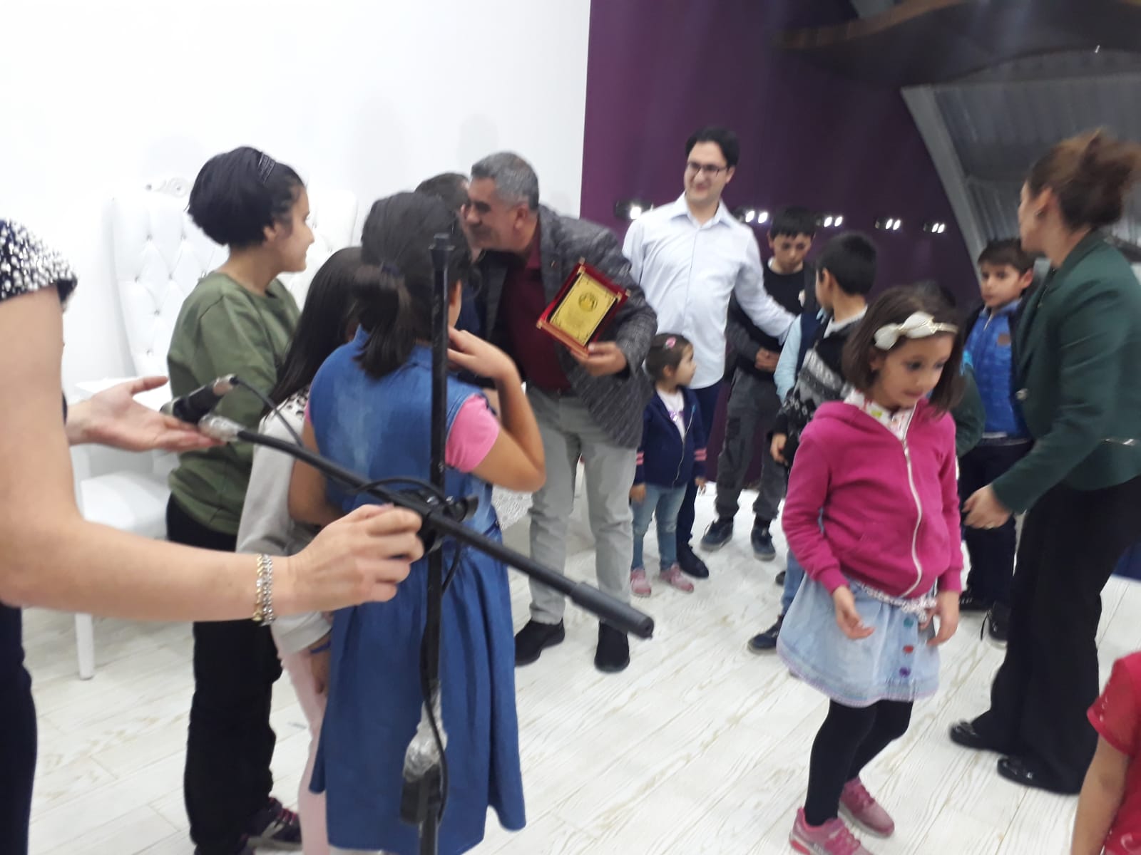 İnegöl Şube Başkanımız Selçuk Bozkaya’ya anlamlı plaket görseli