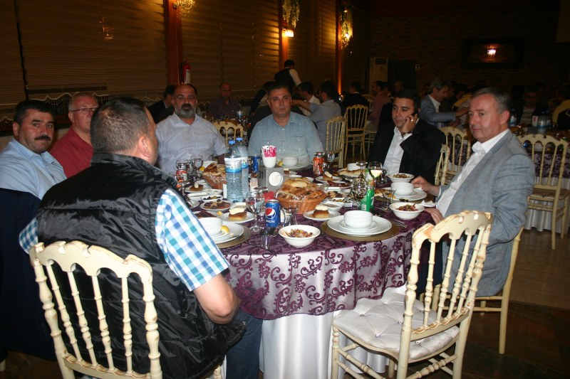 ORTA ANADOLU FABRİKASI GELENEKSEL RAMAZAN AYI İFTAR YEMEKLERİ görseli