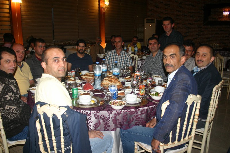 ORTA ANADOLU FABRİKASI GELENEKSEL RAMAZAN AYI İFTAR YEMEKLERİ görseli