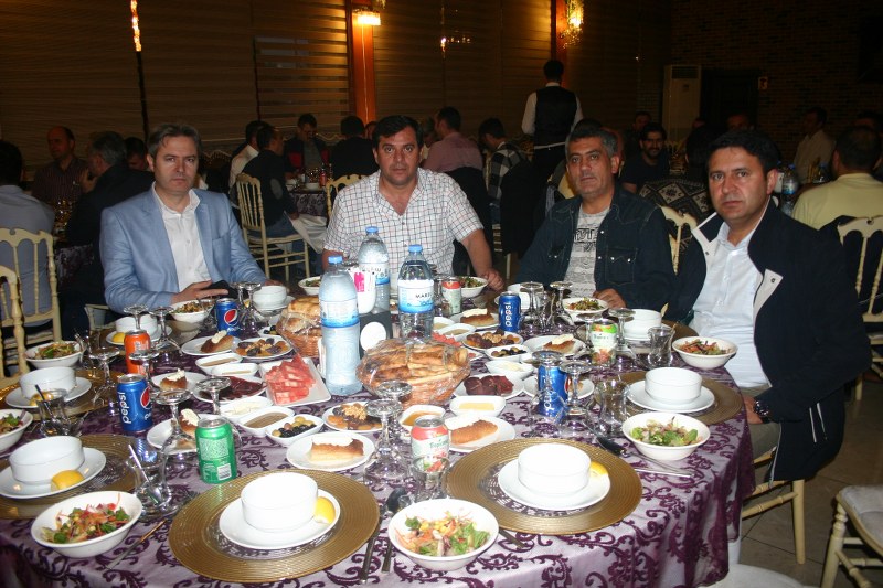 ORTA ANADOLU FABRİKASI GELENEKSEL RAMAZAN AYI İFTAR YEMEKLERİ görseli