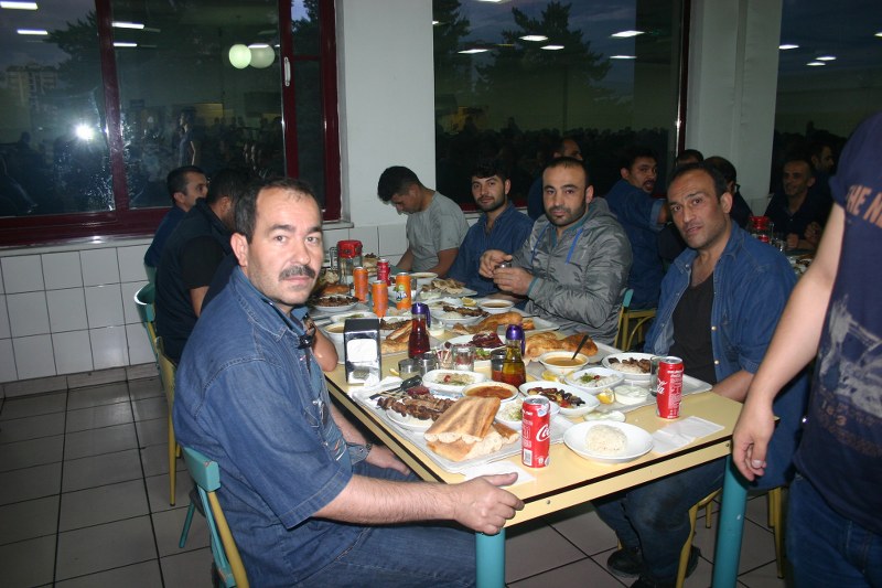 ORTA ANADOLU FABRİKASI GELENEKSEL RAMAZAN AYI İFTAR YEMEKLERİ görseli