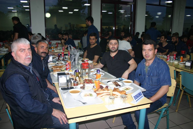 ORTA ANADOLU FABRİKASI GELENEKSEL RAMAZAN AYI İFTAR YEMEKLERİ görseli