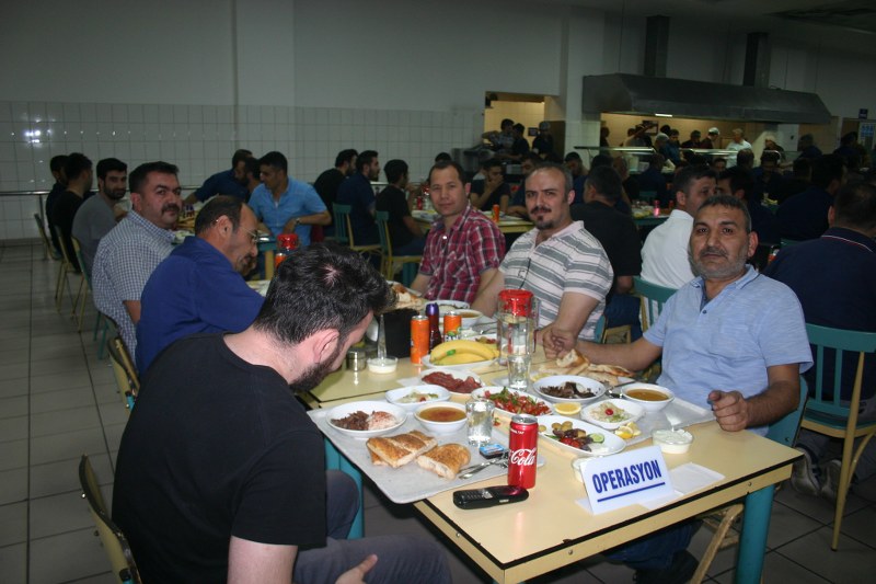 ORTA ANADOLU FABRİKASI GELENEKSEL RAMAZAN AYI İFTAR YEMEKLERİ görseli