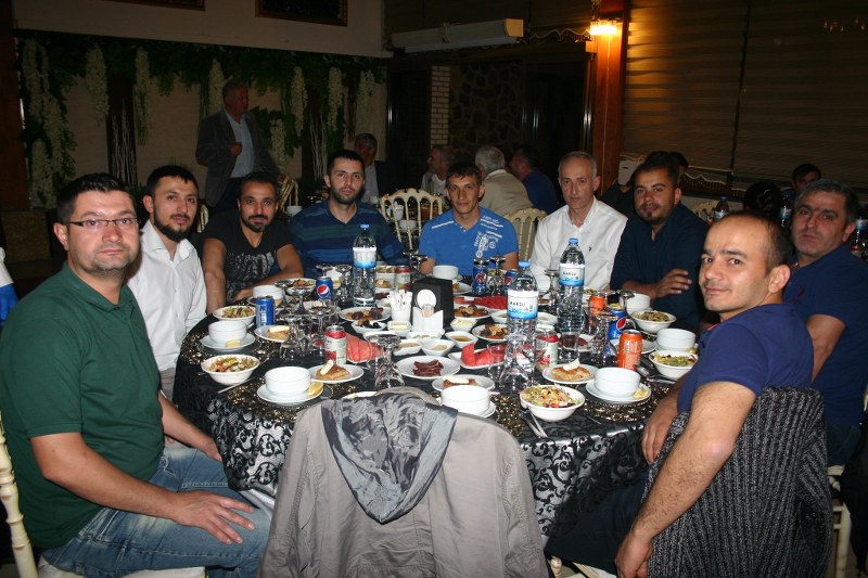 ORTA ANADOLU FABRİKASI GELENEKSEL RAMAZAN AYI İFTAR YEMEKLERİ görseli