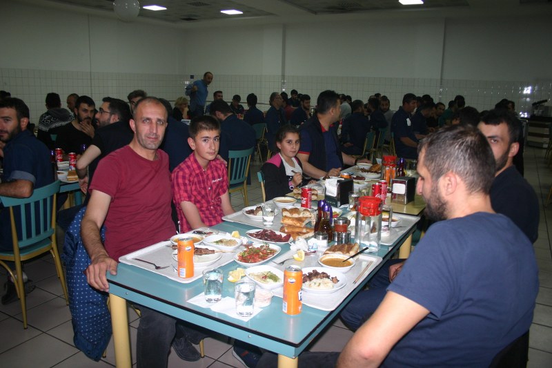 ORTA ANADOLU FABRİKASI GELENEKSEL RAMAZAN AYI İFTAR YEMEKLERİ görseli