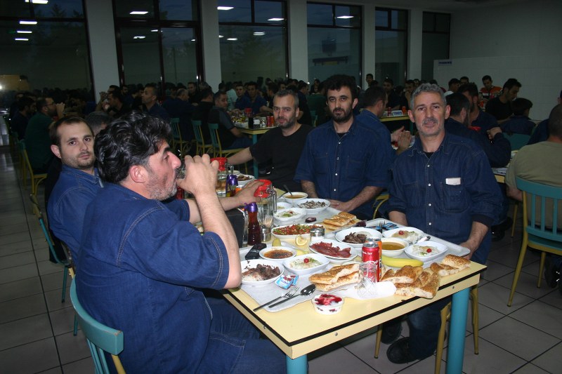 ORTA ANADOLU FABRİKASI GELENEKSEL RAMAZAN AYI İFTAR YEMEKLERİ görseli