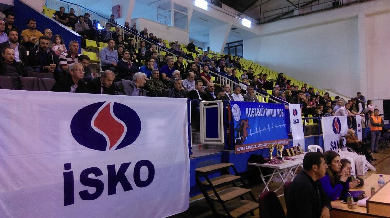GELENEKSEL İSKOVOLEYBOL TURNUVASI DÜZENLENDİ görseli