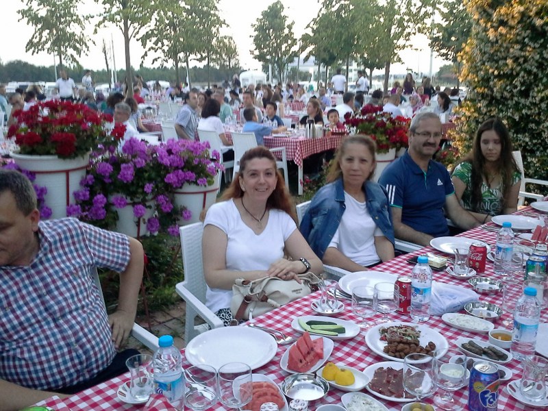 Öztek Tekstil'de Üyelerimiz ile İftar Yemeği görseli