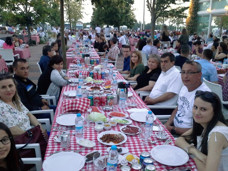 Öztek Tekstil'de Üyelerimiz ile İftar Yemeği görseli