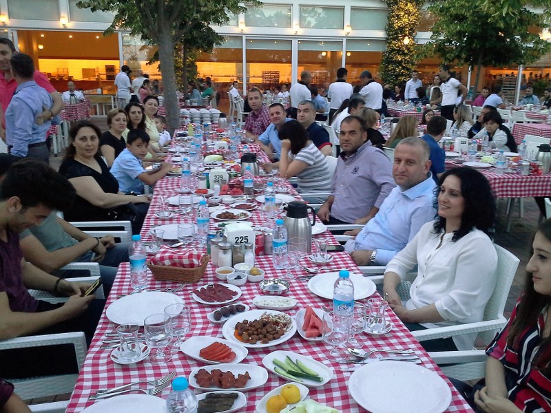 Öztek Tekstil'de Üyelerimiz ile İftar Yemeği görseli