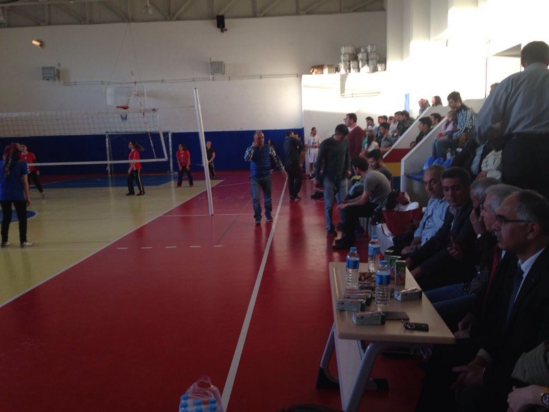 İSKO VOLEYBOL TURNUVASI BAŞLADI görseli