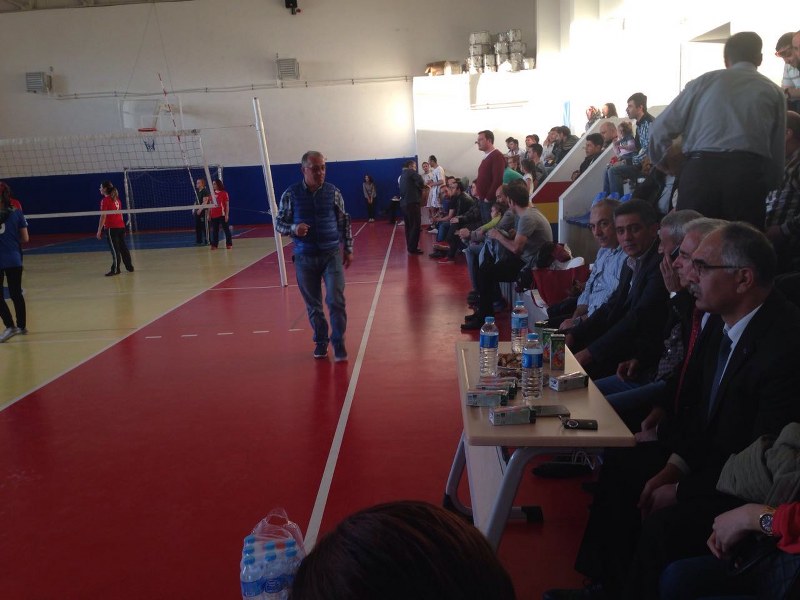İSKO VOLEYBOL TURNUVASI BAŞLADI görseli