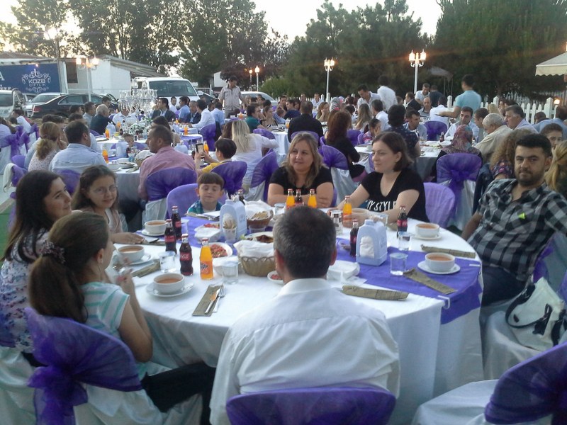 Öztek Tekstil'de Üyelerimiz ile İftar Yemeği görseli