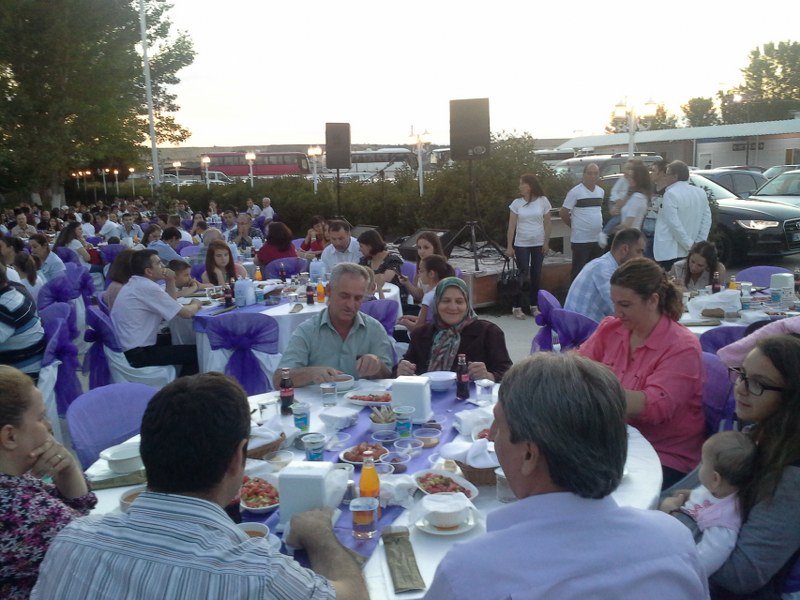 Öztek Tekstil'de Üyelerimiz ile İftar Yemeği görseli