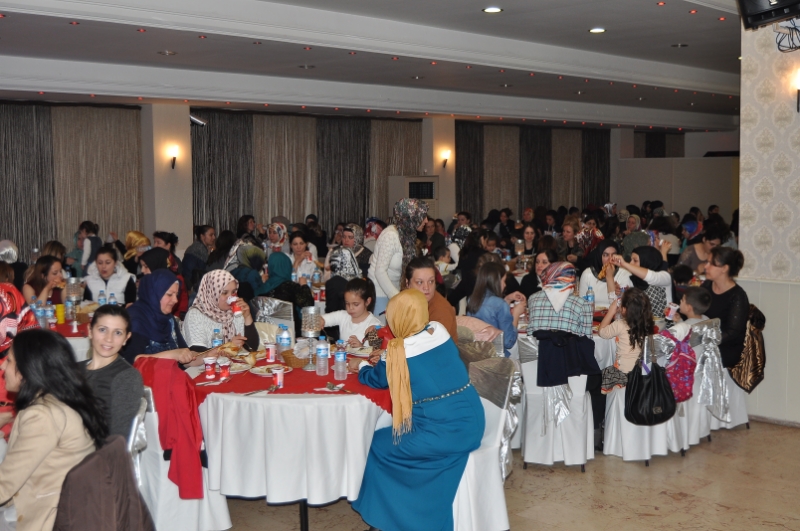 BURSA'DA 8 MART COŞKUYLA KUTLANDI görseli