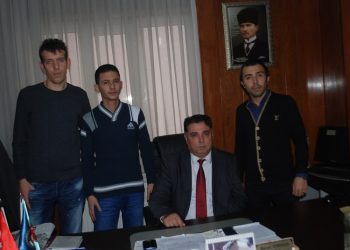 TAVLA ŞAMPİYONLARINA TEKSİF ÖDÜL VERDİ