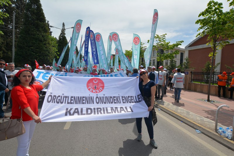 1 MAYIS COŞKUSU ALANLARA SIĞMADI görseli