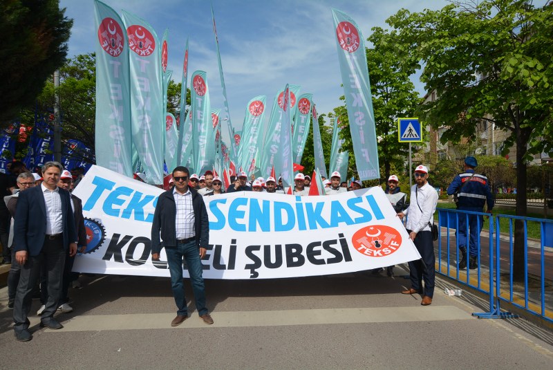 1 MAYIS COŞKUSU ALANLARA SIĞMADI görseli